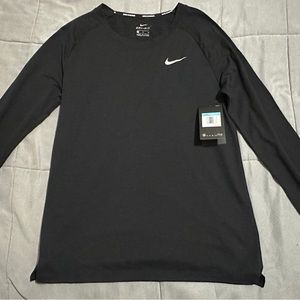 Women’s Nike long sleeve running shirt.